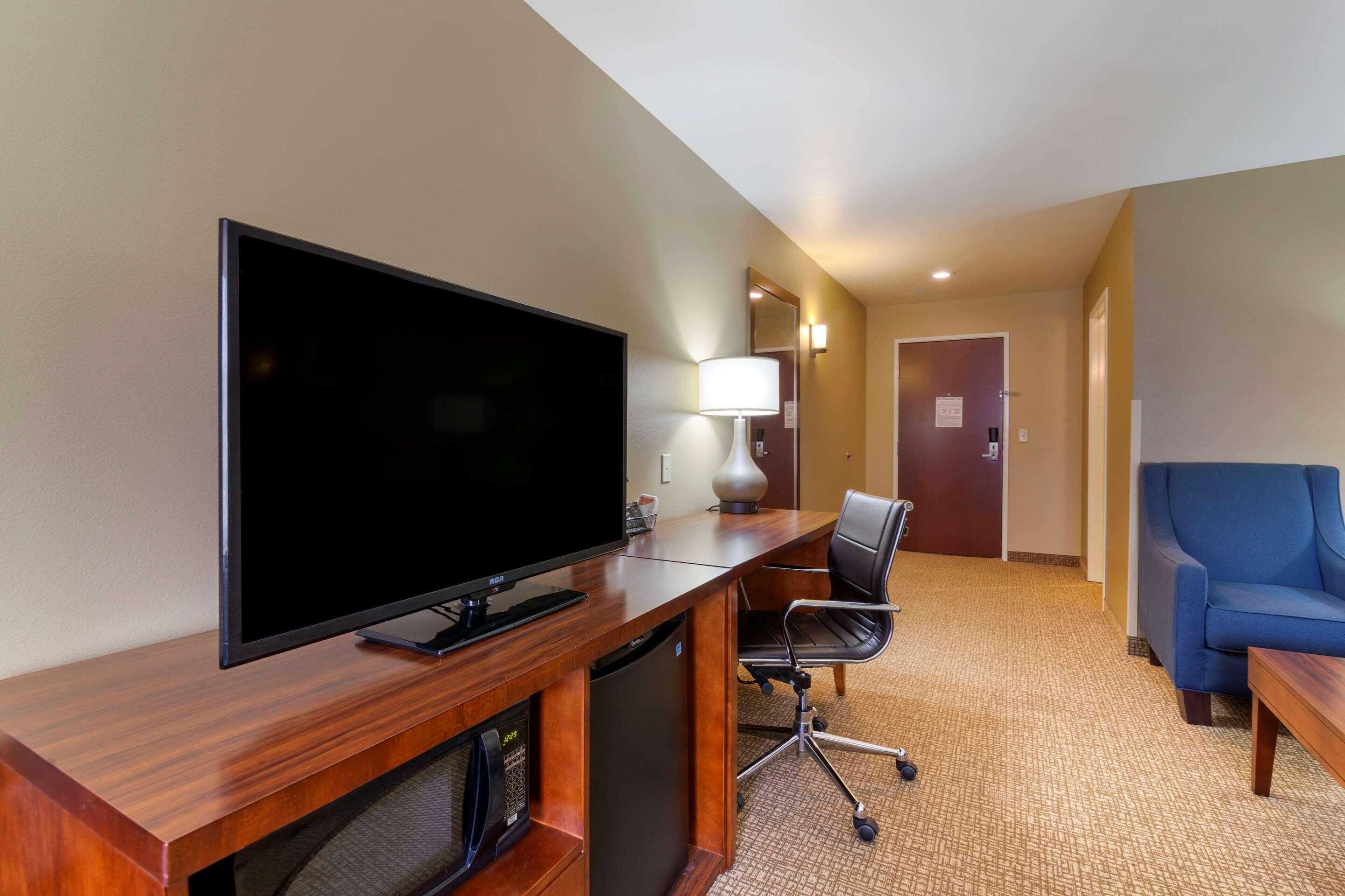 Comfort Inn & Suites Mandan - Bismarck Eksteriør billede