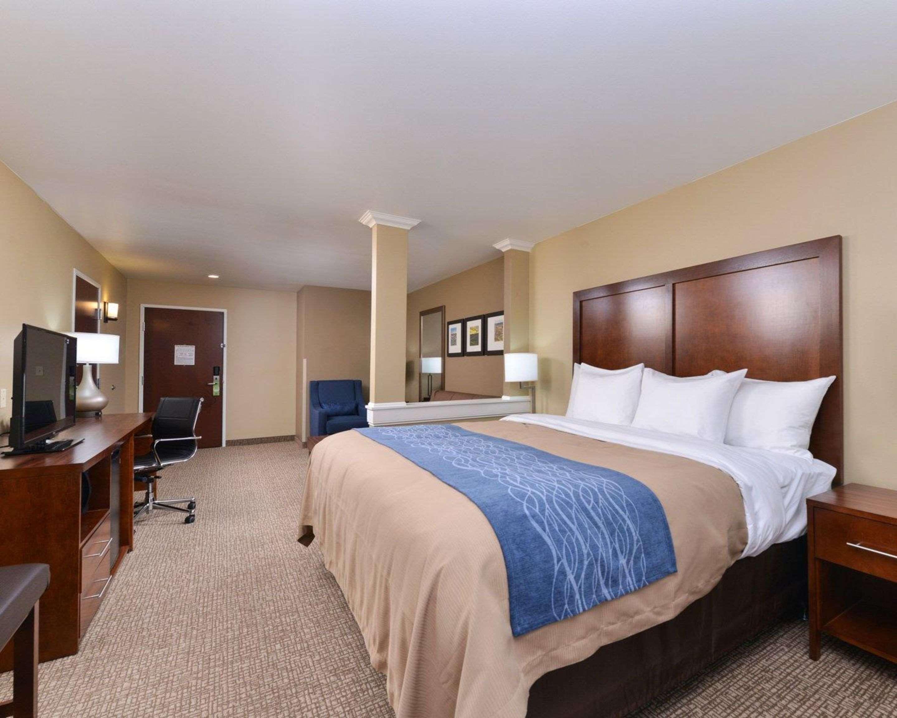 Comfort Inn & Suites Mandan - Bismarck Eksteriør billede