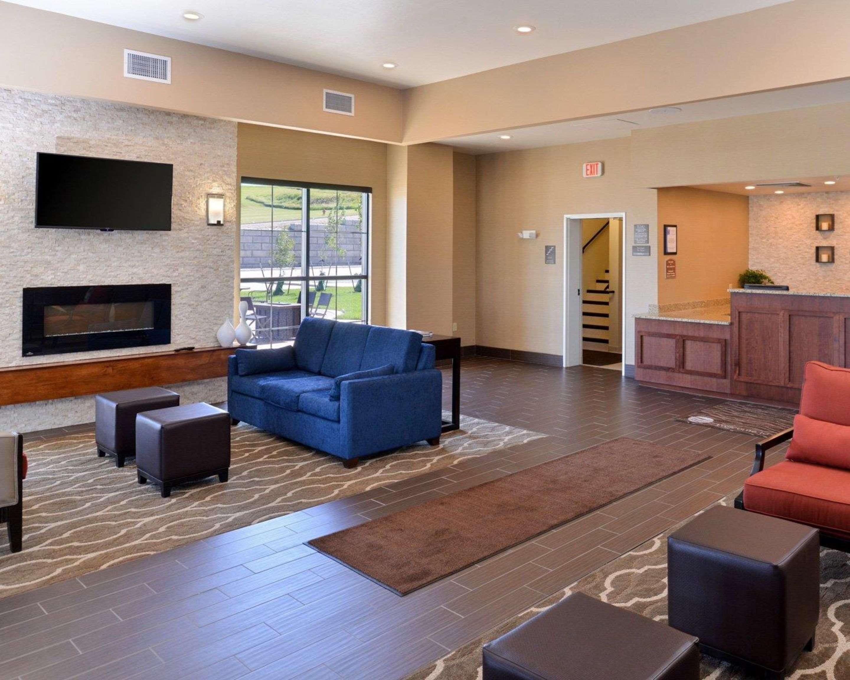 Comfort Inn & Suites Mandan - Bismarck Eksteriør billede