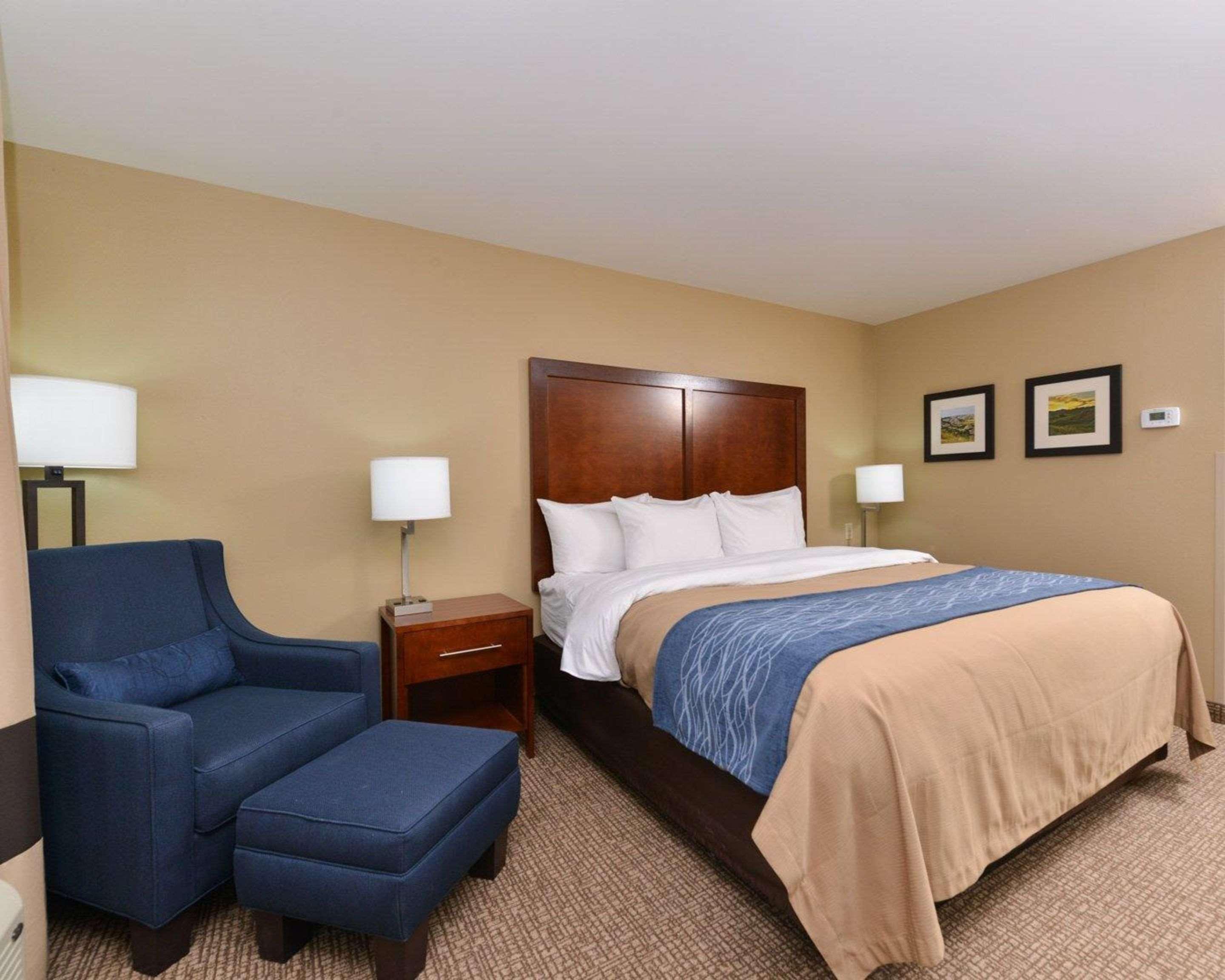 Comfort Inn & Suites Mandan - Bismarck Eksteriør billede