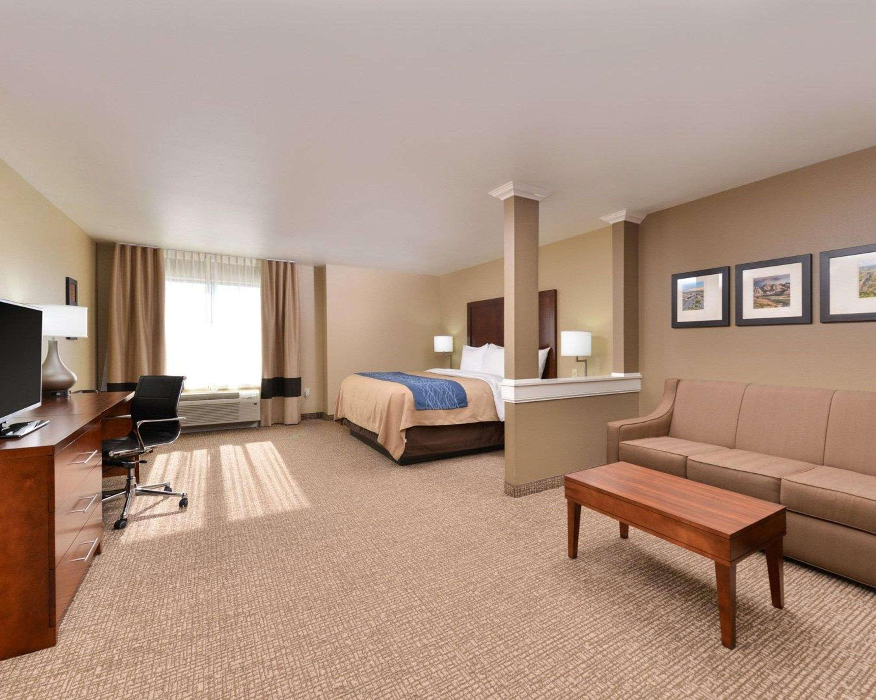 Comfort Inn & Suites Mandan - Bismarck Eksteriør billede