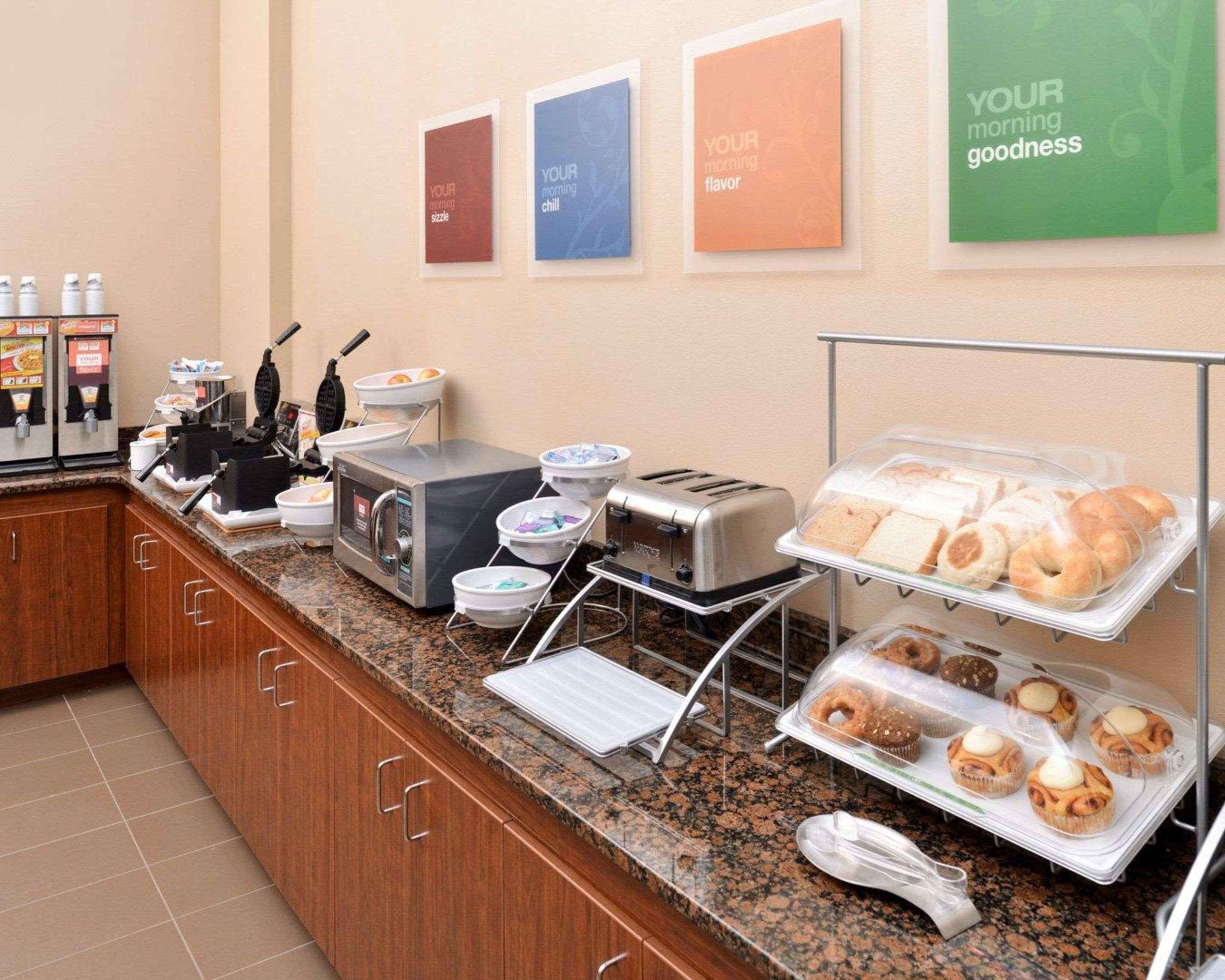 Comfort Inn & Suites Mandan - Bismarck Eksteriør billede